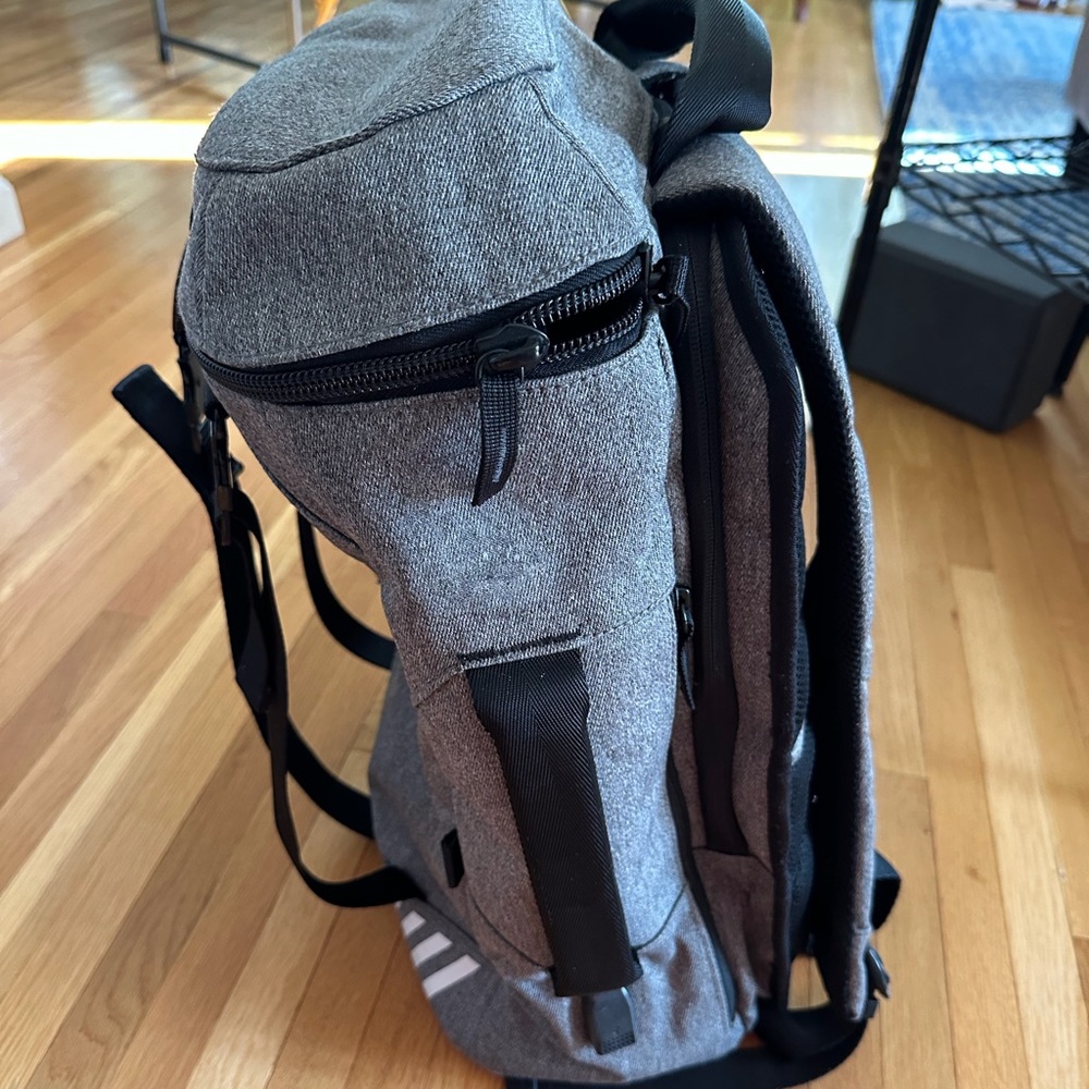 Venque Transformer A Backpack - Picture 5 of 5